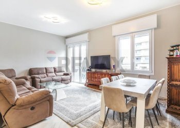 Sala da pranzo - Casa indipendente Via Ruffini
 
27, San Giuliano Milanese - foto 15