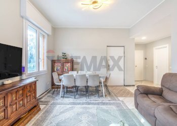 Sala da pranzo - Casa indipendente Via Ruffini
 
27, San Giuliano Milanese - foto 17