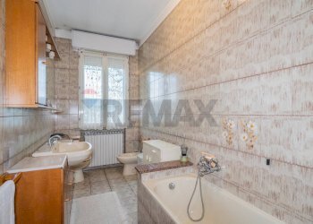 Bagno - Quadrilocale Via Carboni
 
127, Luzzara - foto 16