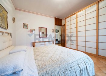 Camera / camera da letto - Quadrilocale Via Carboni
 
127, Luzzara - foto 19