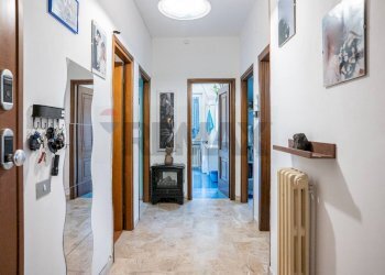 Hall / corridoio - Trilocale Piazza Don Primo Mazzolari
 
11, Viadana - foto 12