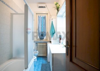 Bagno - Trilocale Piazza Don Primo Mazzolari
 
11, Viadana - foto 14