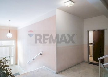 Ricezione / Lobby - Trilocale Piazza Don Primo Mazzolari
 
11, Viadana - foto 32