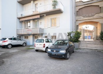 Edificio all\'aperto - Trilocale Piazza Don Primo Mazzolari
 
11, Viadana - foto 34