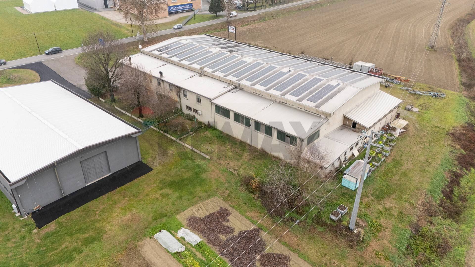 Edificio all\'aperto - Shed Via Carboni
 
127, Luzzara - photo 3