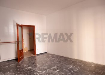 Stanza vuota - Office Via Ferrarecce
110, Caserta - photo 19