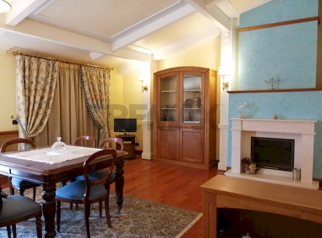 Sala da pranzo - Quadrilocale Santa Maria Capua Vetere - foto 2