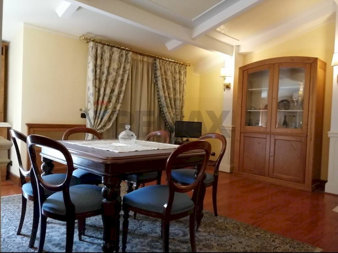 Sala da pranzo - Quadrilocale Santa Maria Capua Vetere - foto 3