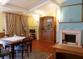 Sala da pranzo - Quadrilocale Santa Maria Capua Vetere - foto 2