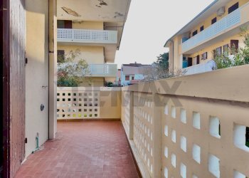 Balcone - Trilocale Via Po
 
8, Montemarciano - foto 12