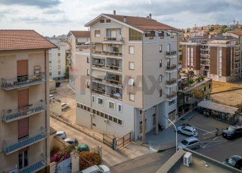 Edificio all\'aperto - Ufficio Sassari - foto 39