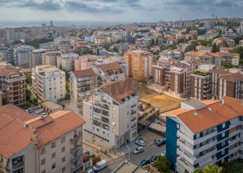 Edificio all\'aperto - Ufficio Sassari - foto 44