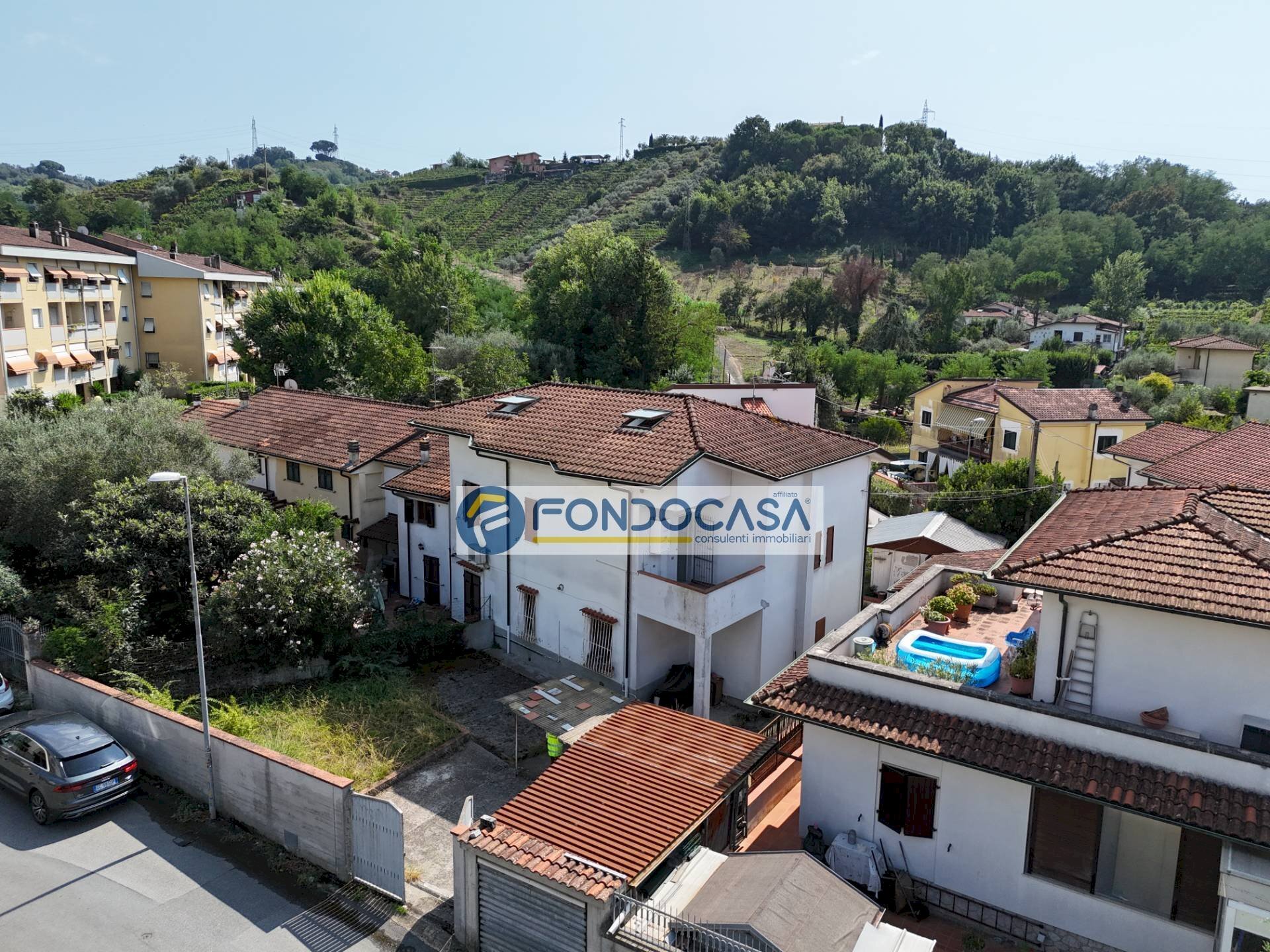 esterno - Semi-detached house via quasimodo, Carrara - photo 3