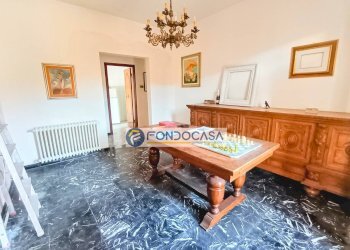 soggiorno - Casa semi indipendente via quasimodo, Carrara - foto 9