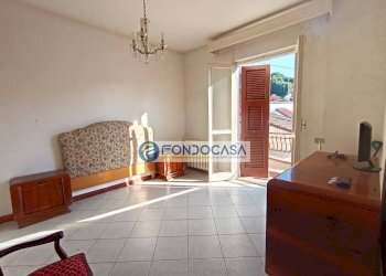 prima camera matrimoniale - Casa semi indipendente via quasimodo, Carrara - foto 18