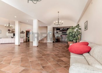 Soggiorno - Villa Sant'Angelo Romano - photo 7