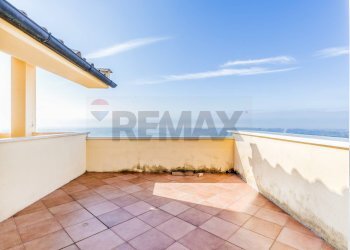 Terrazza - Villa Sant'Angelo Romano - photo 25