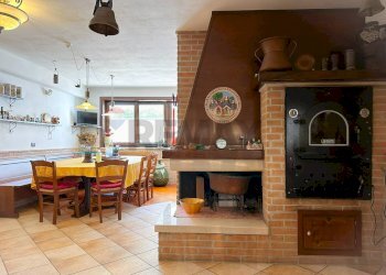 Sala da pranzo - Villa Via Selva
1, Montaquila - foto 119