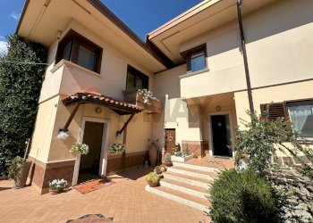 Casa all\'aperto - Villa Via Selva
1, Montaquila - foto 134