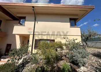 Casa all\'aperto - Villa Via Selva
1, Montaquila - foto 147