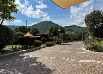 Vista delle montagne - Villa Via Selva
1, Montaquila - foto 151