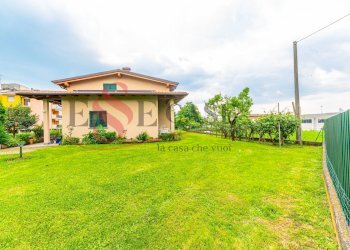 Foto 1 - Villa a Schiera Via Rotone
 
27, Nembro - foto 1