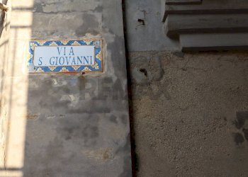 Dettagli - Locale Commerciale p.zza Duomo
 
4, Chiaramonte Gulfi - foto 15