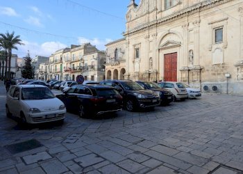 Edificio all\'aperto - Locale Commerciale p.zza Duomo
 
4, Chiaramonte Gulfi - foto 20