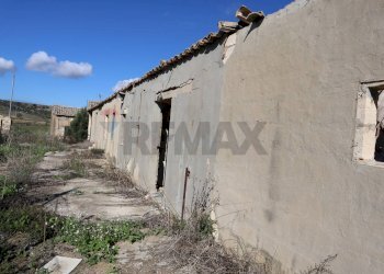 Edificio all\'aperto - Rustico C.da Pantanelli
 
snc, Gela - foto 31