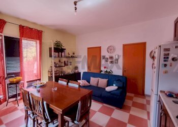 Sala da pranzo - Appartamento viale I maggio
 
31, Scicli - foto 2