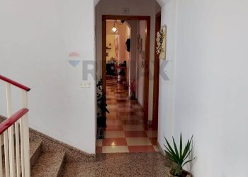 Hall / corridoio - Appartamento viale I maggio
 
31, Scicli - foto 9