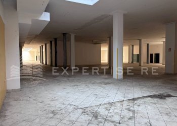 Foto 24 - Commercial Premises Via del Potatore
 
56, Catania - photo 22