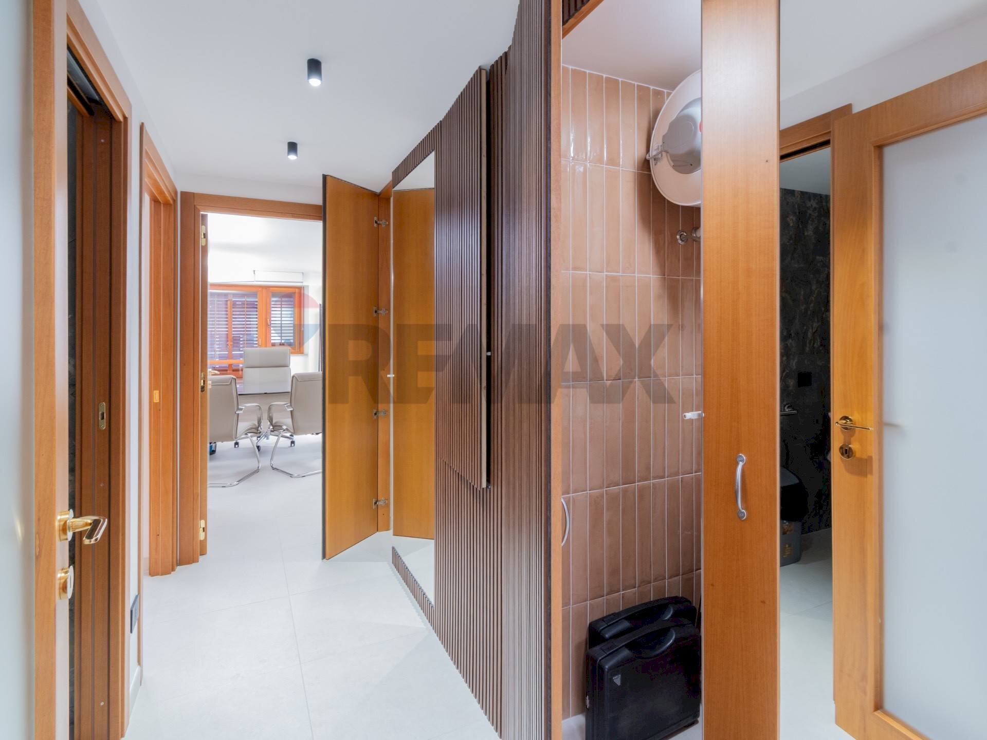 Hall / corridoio - Office Via Paolo Paternostro
94, Palermo - photo 3