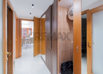 Hall / corridoio - Office Via Paolo Paternostro
 
94, Palermo - photo 3