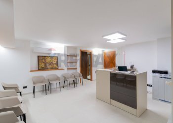 Sala da pranzo - Office Via Paolo Paternostro
 
94, Palermo - photo 2