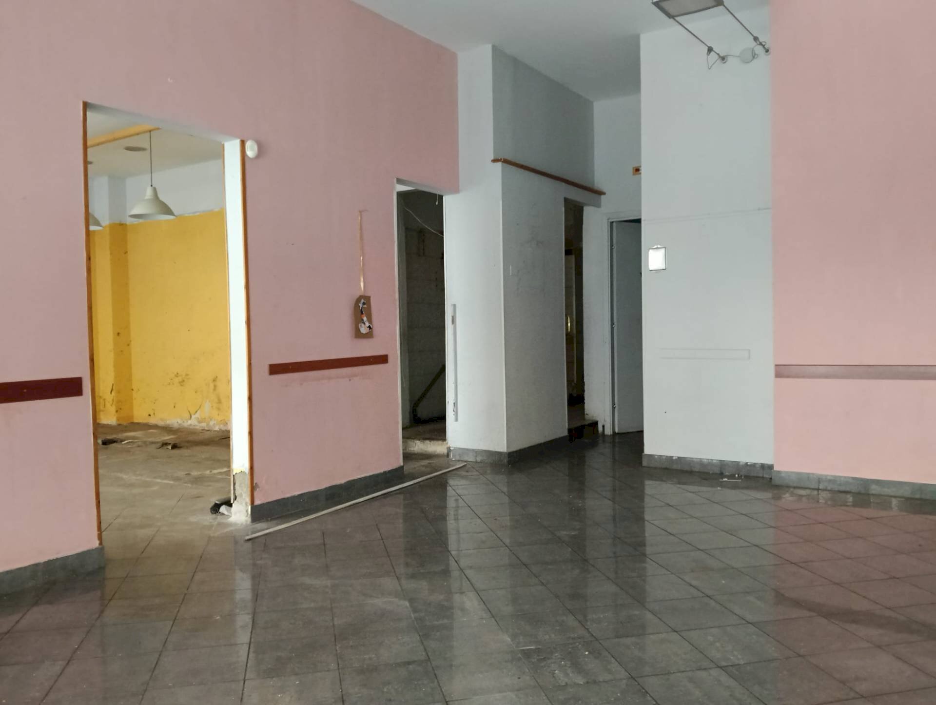 Foto 1 - Commercial Activity Piazza Grande
 
1, Livorno - photo 1