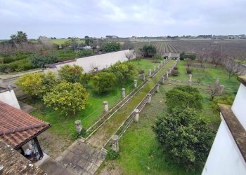 Edificio all\'aperto - Casa indipendente Strada Comunale Raho
 
snc, Novoli - foto 6
