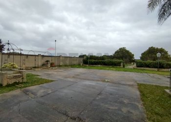 Edificio all\'aperto - Casa indipendente Strada Comunale Raho
 
snc, Novoli - foto 9