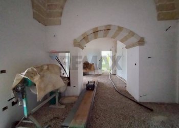 Hall / corridoio - Casa indipendente Strada Comunale Raho
 
snc, Novoli - foto 17