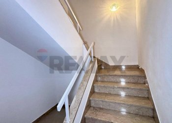 Scale - Appartamento VIA DELLE MAGNOLIE
 
33, Terrasini - foto 2