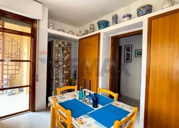 Sala da pranzo - Appartamento VIA DELLE MAGNOLIE
 
33, Terrasini - foto 12
