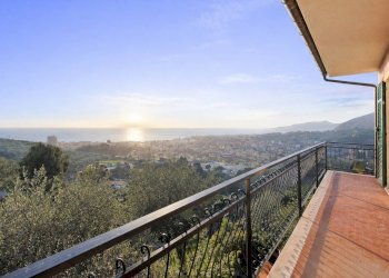 Foto 1 - Villa Via Suea
 
75, Lavagna - foto 1