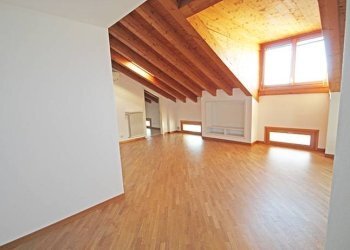 Soggiorno - Attico via Garibaldi, Bergamo - foto 1