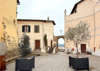 Foto 30 - Quadrilocale Via Roma, Capodimonte - foto 28