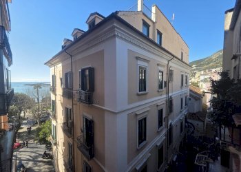 Foto 2 - Quadrilocale Vicolo Giudaica
 
32, Salerno - foto 2