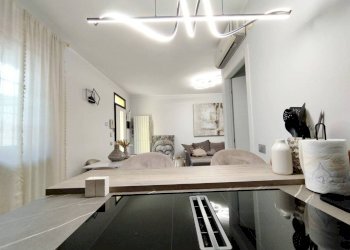 Interno non residenziale - Bilocale via Ugo Foscolo, 23, Rho - foto 11