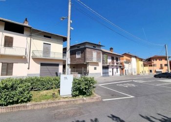 Zona - Casa indipendente via Circonvallazione Ovest, 5, Lozzolo - foto 3