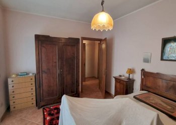 Camera da letto - Independent house via Circonvallazione Ovest, 5, Lozzolo - photo 13