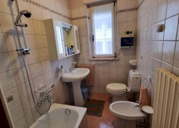 Bagno - Independent house via Circonvallazione Ovest, 5, Lozzolo - photo 18