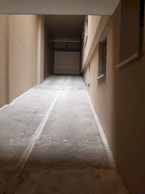 Box auto - Box via Ugo Lenzi, Bologna (zona Centro Storico) - foto 2